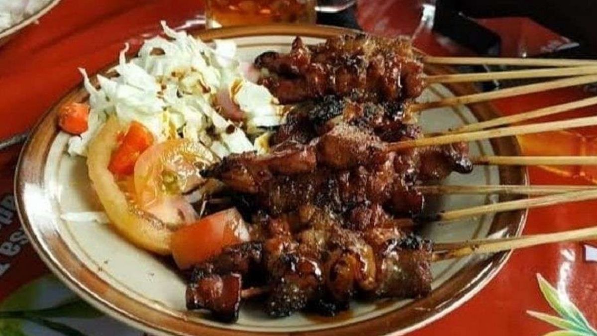 Warung Sate Karanglewas: Rasa yang Menggugah Selera di Jantung Cilacap