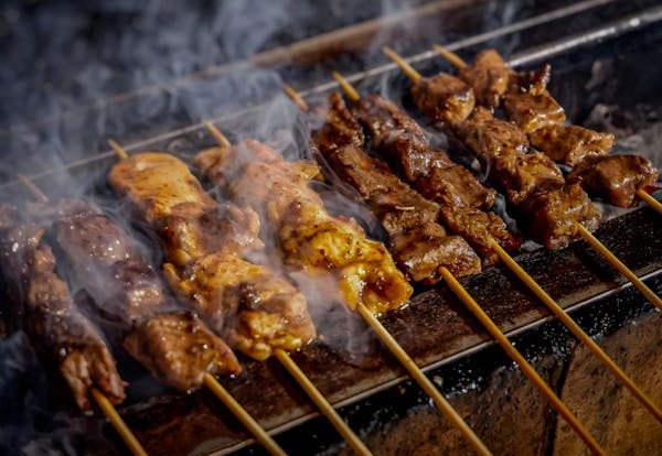 Sate Karanglewas: Rasa Khas yang Menggugah Selera di Jantung Cilacap